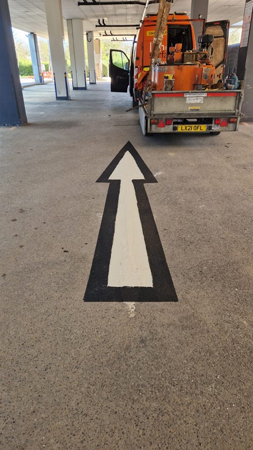 Gatwick Airport Hilton line marking 5